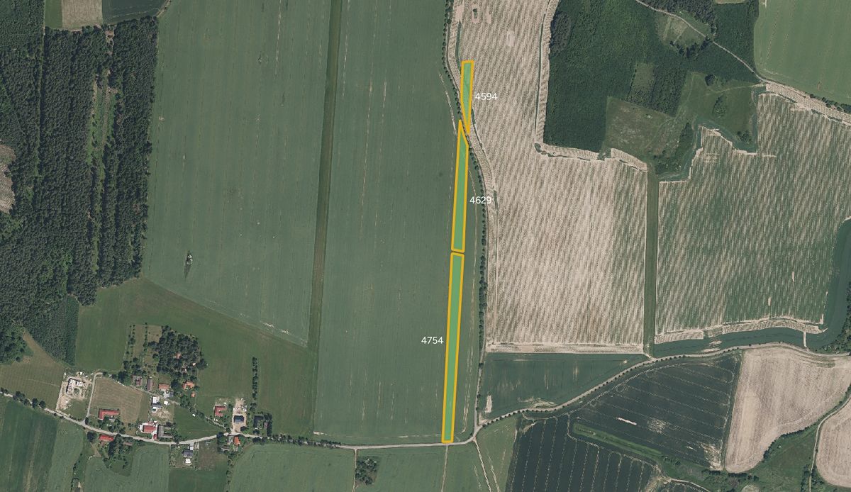 Prodej pole 15930 m²