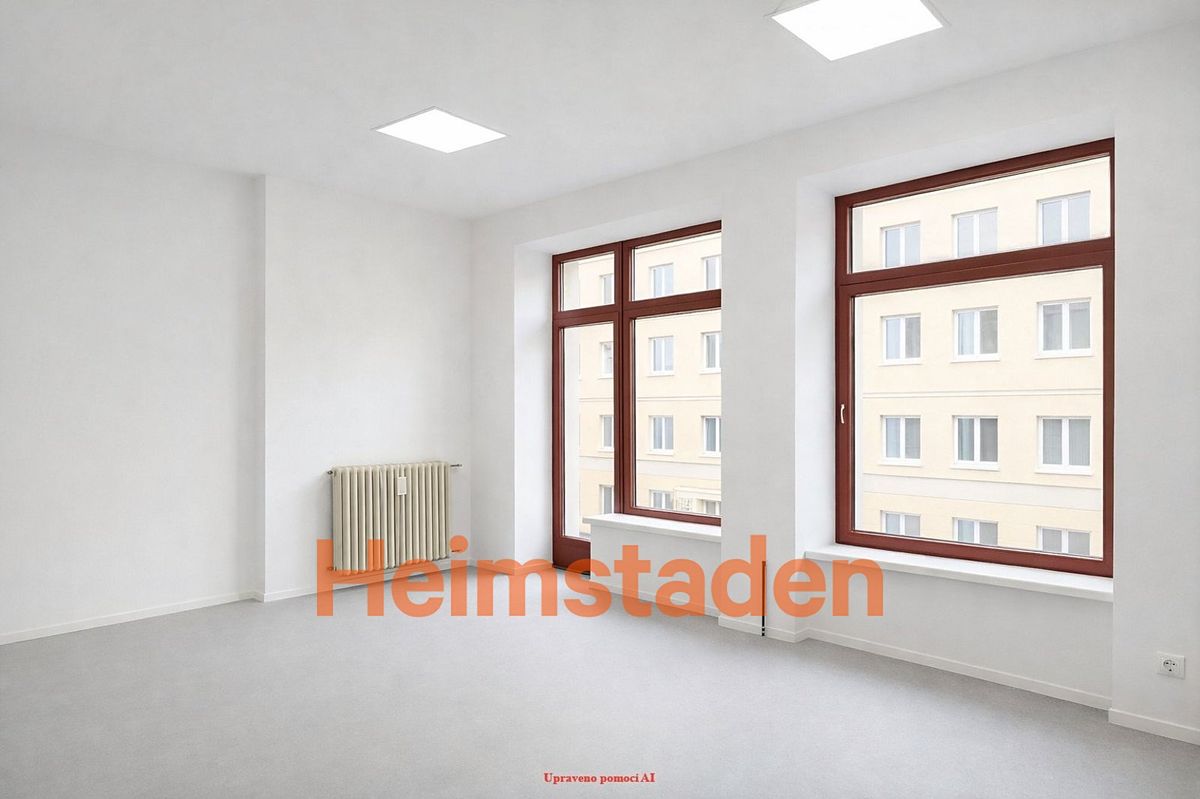 Pronájem kanceláře 73 m² – fotografie 2