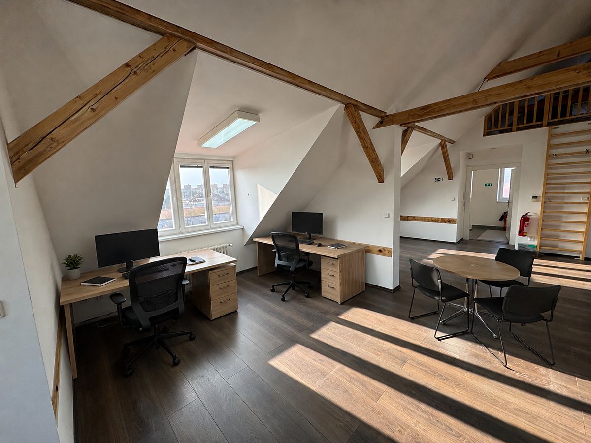 Pronájem kanceláře 120 m² – fotografie 4