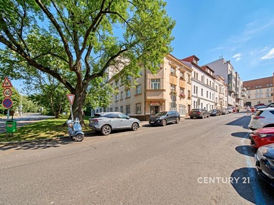 Pronájem nemovitosti, 21 m² (2 z 6)