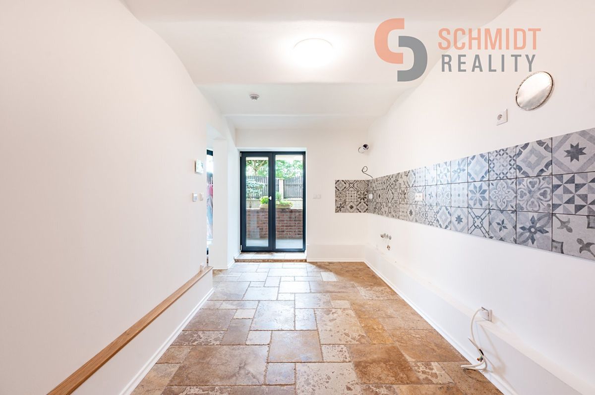 Pronájem bytu 1+1 38 m² – fotografie 3