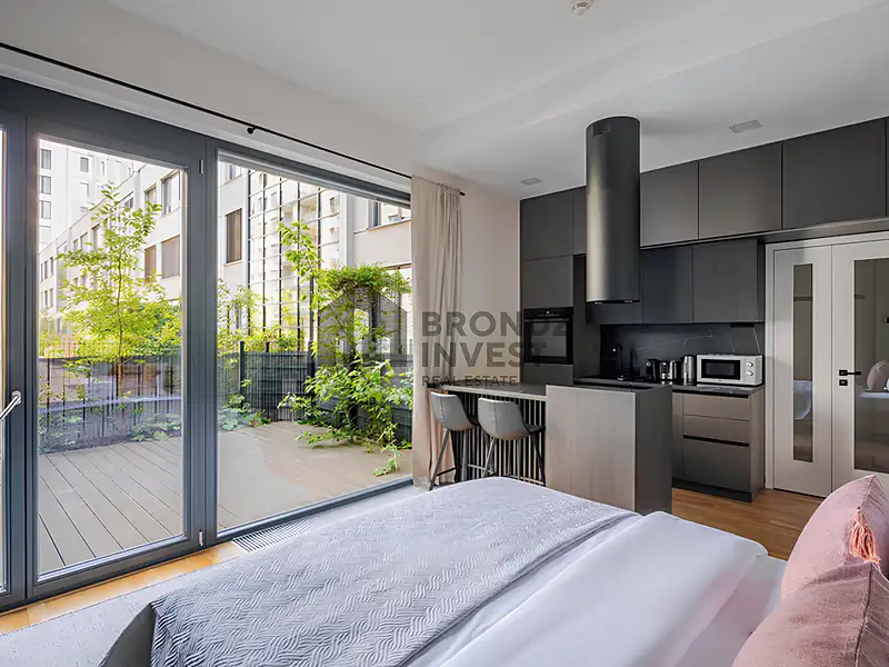Pronájem bytu 1+kk 30 m², Praha – náhled fotky 2