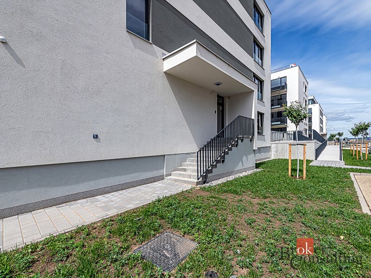 Квартира 1+kk на продаж, 36 м² (24 з 33)