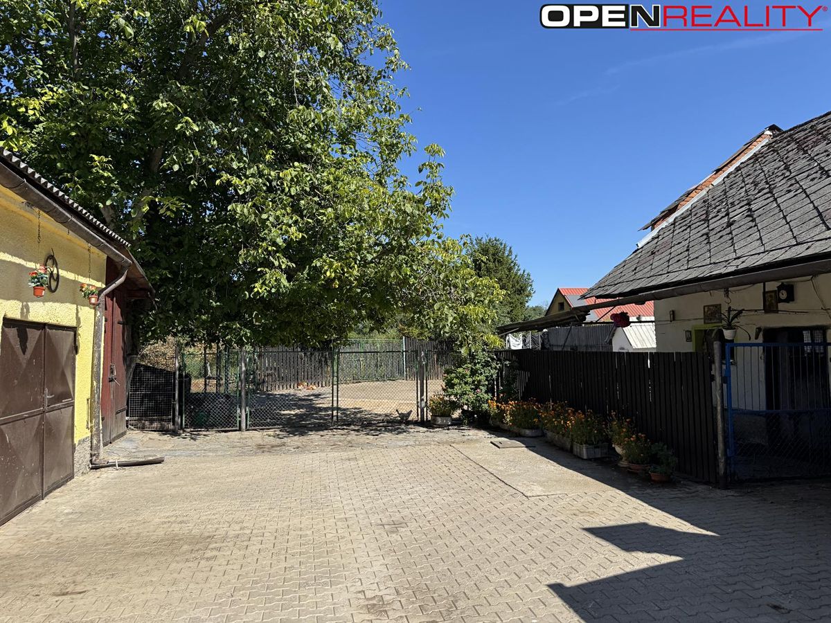 Prodej rodinného domu 321 m², pozemek 393 m² – fotografie 4