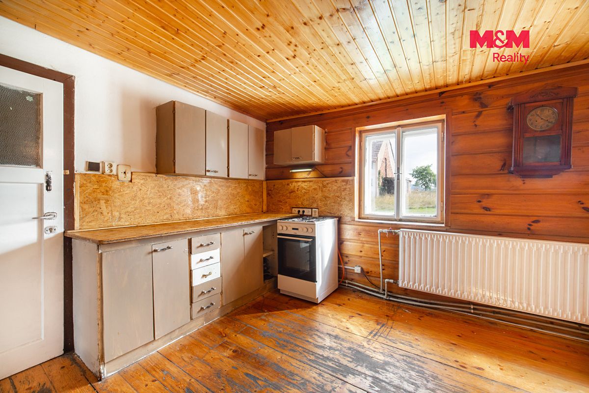 Prodej rodinného domu 350 m², pozemek 2607 m² – fotografie 3