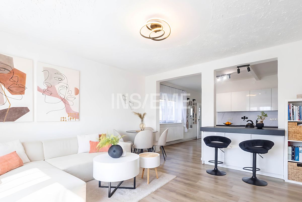 Prodej vícegeneračního domu 250 m², pozemek 1018 m² – fotografie 2