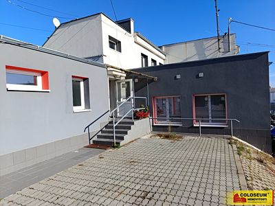 Pronájem kanceláře 291 m²