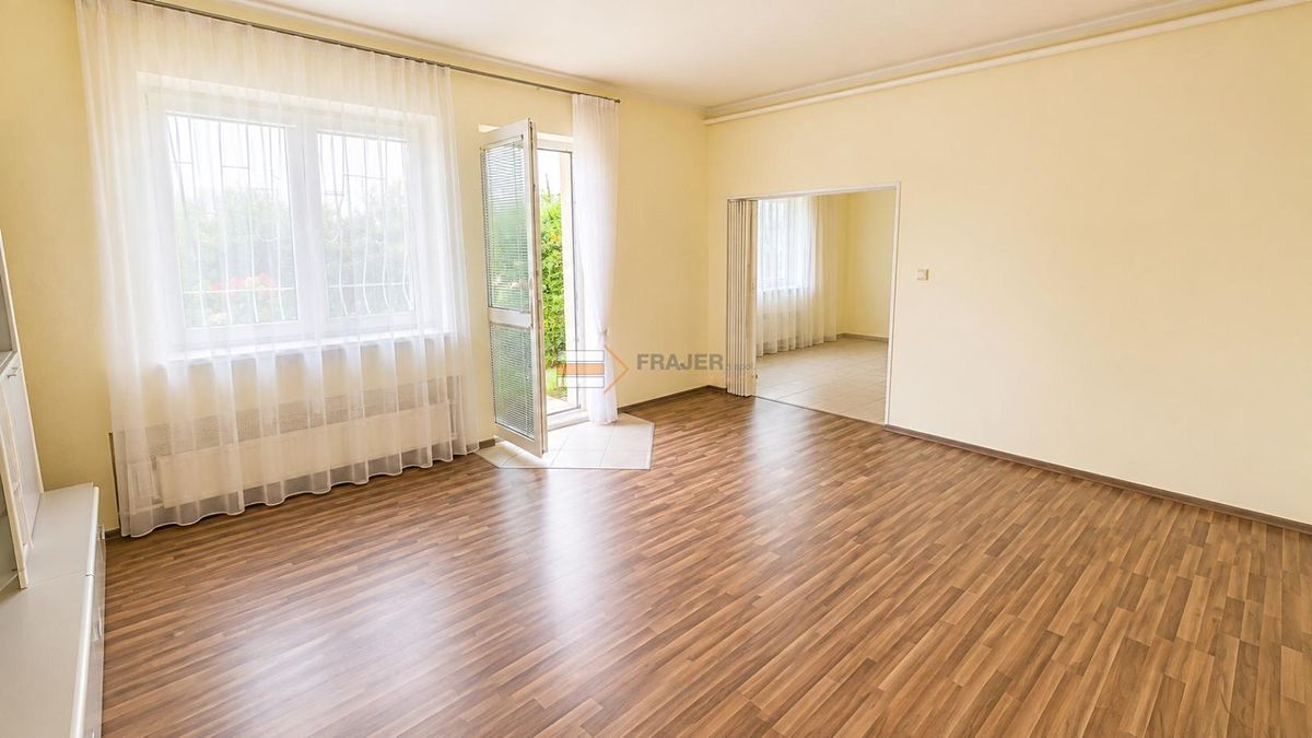 Pronájem bytu 1+1 60 m² – fotografie 2