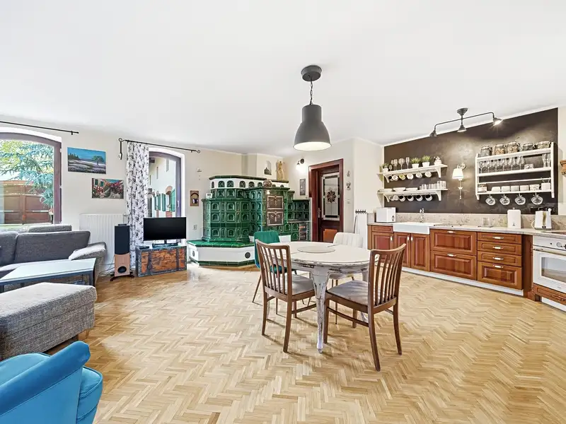 Prodej vícegeneračního domu 470 m², pozemek 3686 m², Troubky – náhled fotky 1
