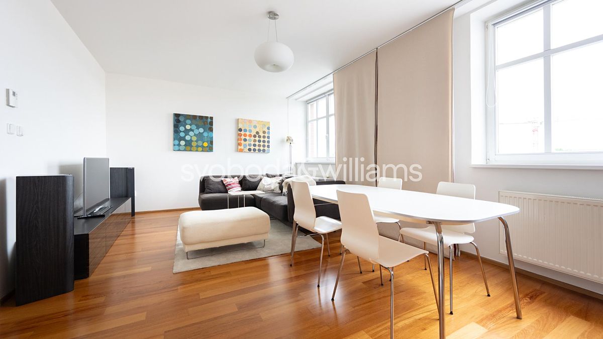 Pronájem bytu 2+kk 57 m² – fotografie 2