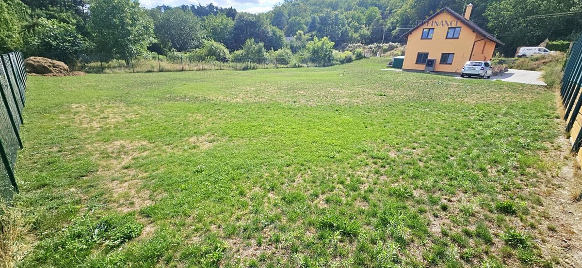 Prodej stavebního pozemku 900 m²