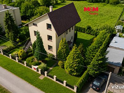 Prodej rodinného domu 250 m², pozemek 767 m²