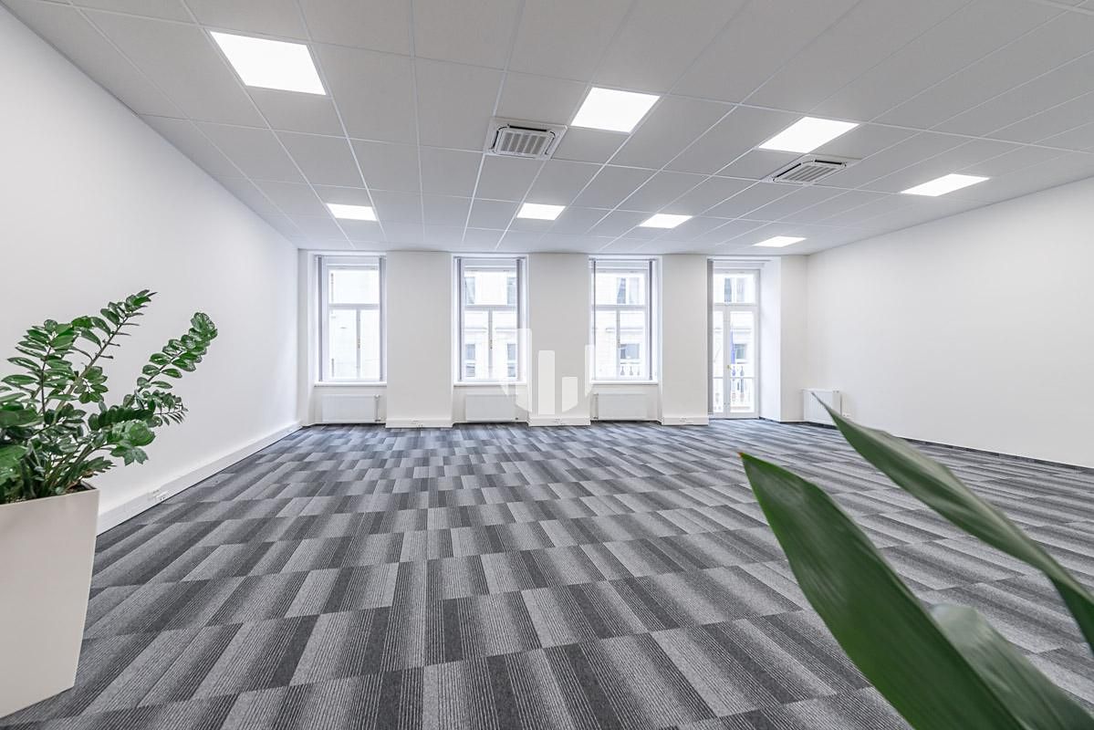 Pronájem kanceláře 115 m² – fotografie 2