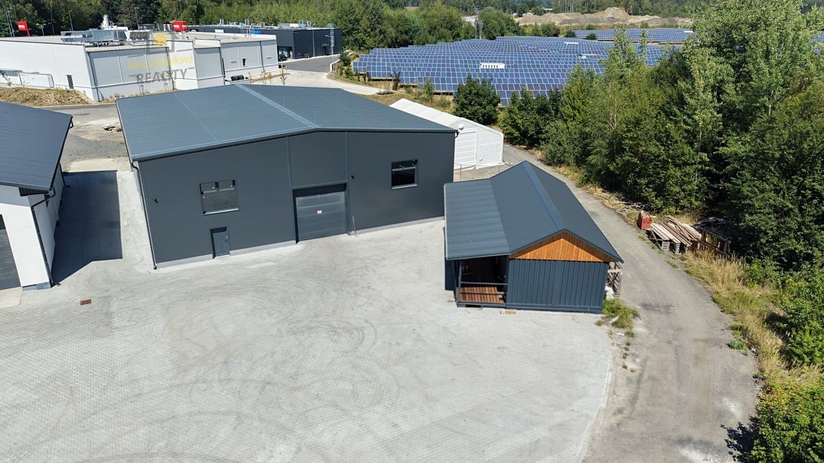Prodej skladového prostoru 1500 m²