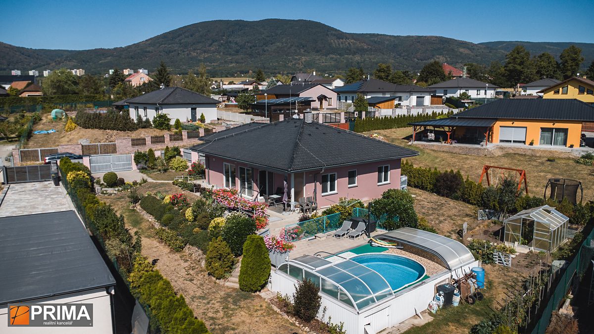 Prodej rodinného domu 170 m², pozemek 830 m²
