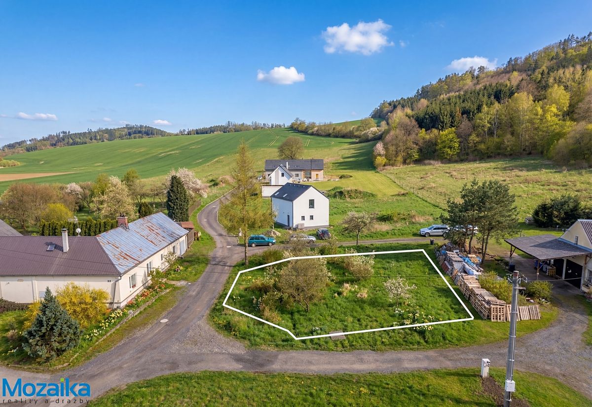 Prodej stavebního pozemku 748 m²