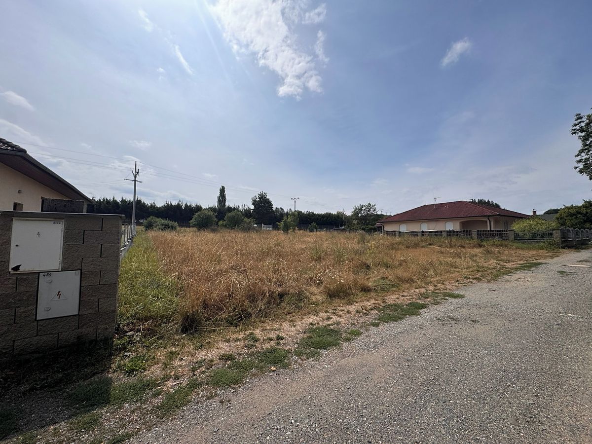 Prodej stavebního pozemku 1087 m²