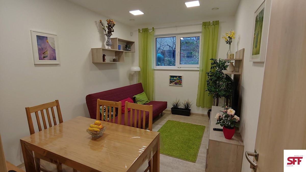 Pronájem bytu pokoje 43 m²