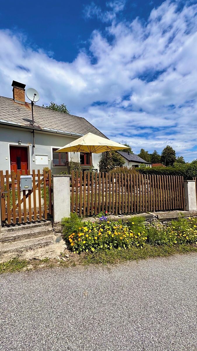 Prodej rodinného domu 154 m², pozemek 470 m² – fotografie 2