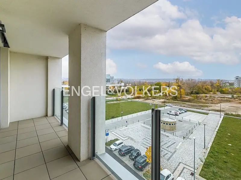 Pronájem bytu 2+kk 63 m², Praha – náhled fotky 3