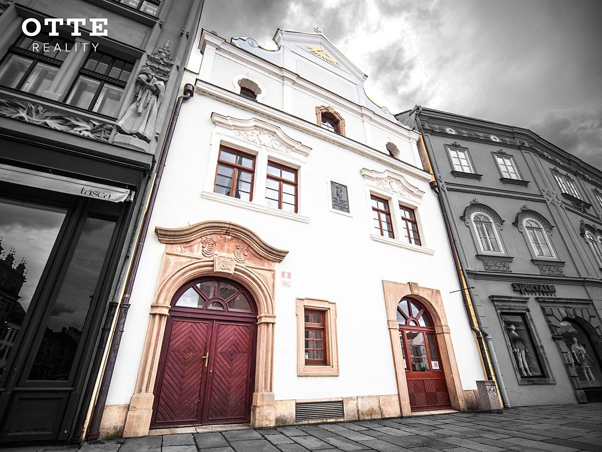 Pronájem kanceláře 219 m²