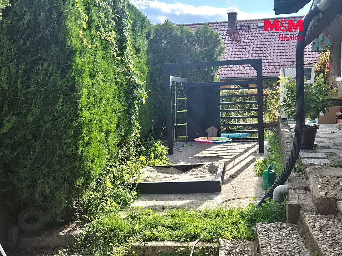 Prodej rodinného domu 88 m², pozemek 442 m² – fotografie 4