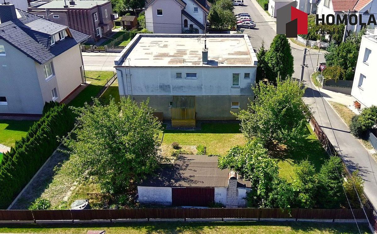 Prodej rodinného domu 200 m², pozemek 723 m² – fotografie 3