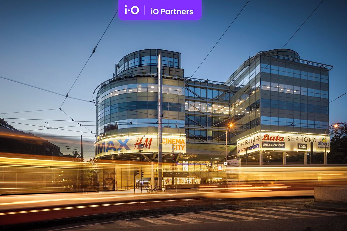 Pronájem kanceláře 387 m²