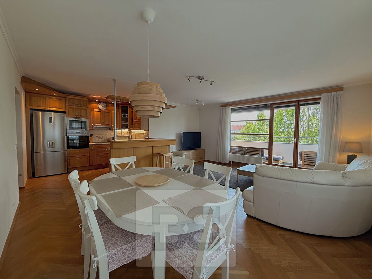 Pronájem bytu 5+kk 130 m²