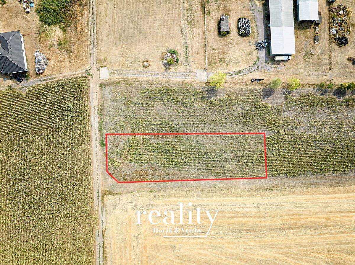 Prodej stavebního pozemku 1650 m² – fotografie 2