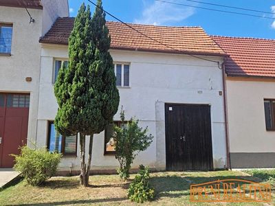 Prodej rodinného domu 100 m², pozemek 878 m²