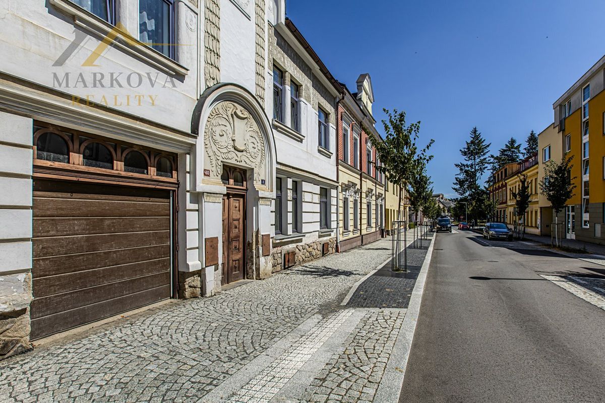 Prodej rodinného domu 498 m², pozemek 457 m² – fotografie 5
