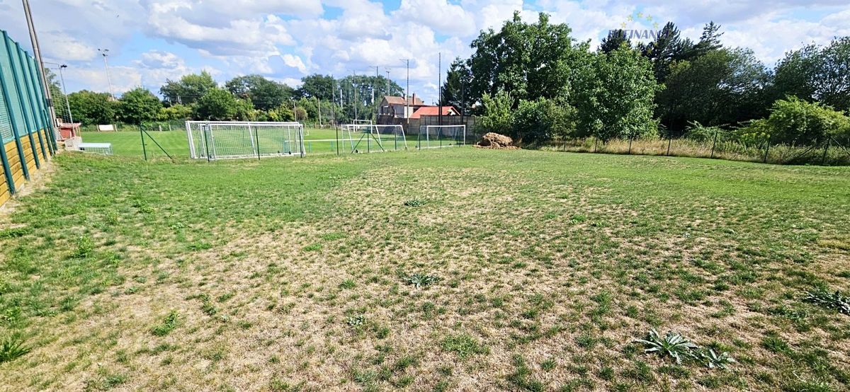 Prodej stavebního pozemku 900 m² – fotografie 3