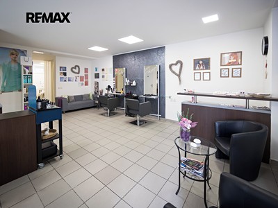 Prodej obchodního prostoru 74 m²