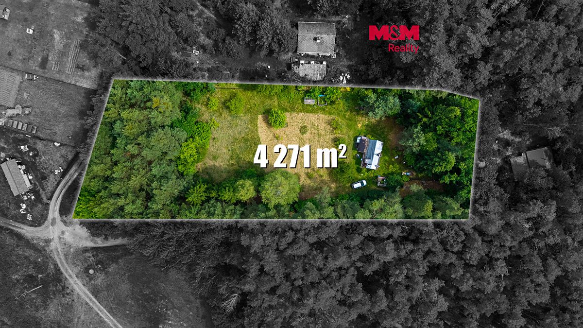 Prodej stavebního pozemku 4271 m², Tišice – fotka 1 z 3