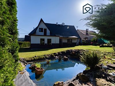 Prodej rodinného domu 300 m², pozemek 1322 m²
