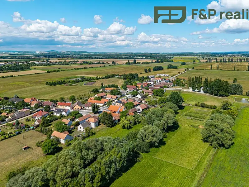 Prodej stavebního pozemku 599 m², Horka I – náhled fotky 1