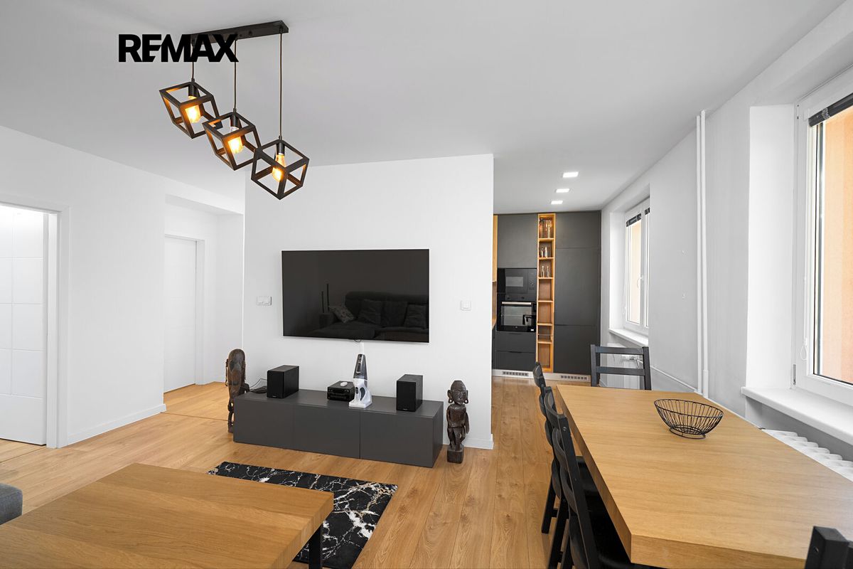 Pronájem bytu 3+kk 62 m² – fotografie 2