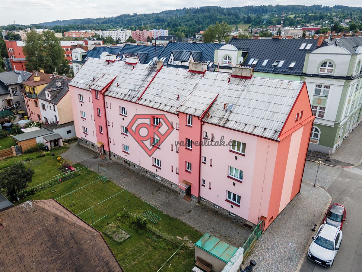 Pronájem bytu 1+1 38 m²