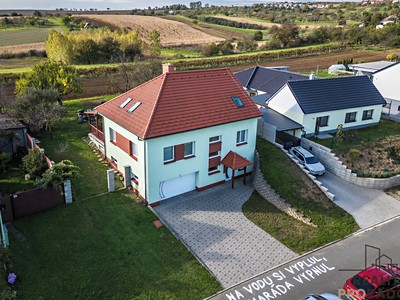 Prodej  rodinného domu 205 m², pozemek 834 m²