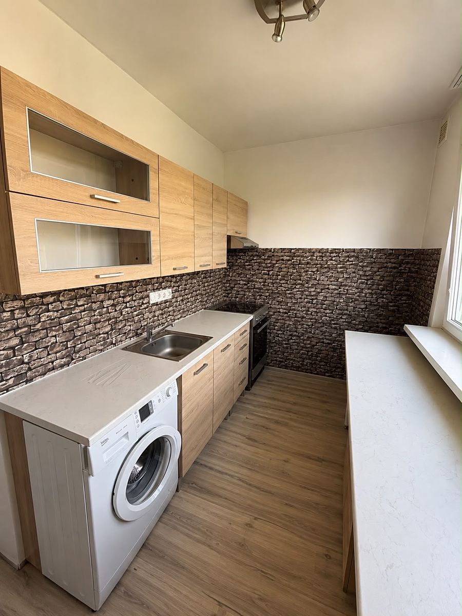 Pronájem bytu 2+1 54 m² – fotografie 3
