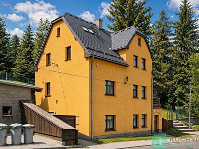 Prodej  vily 207 m², pozemek 634 m²