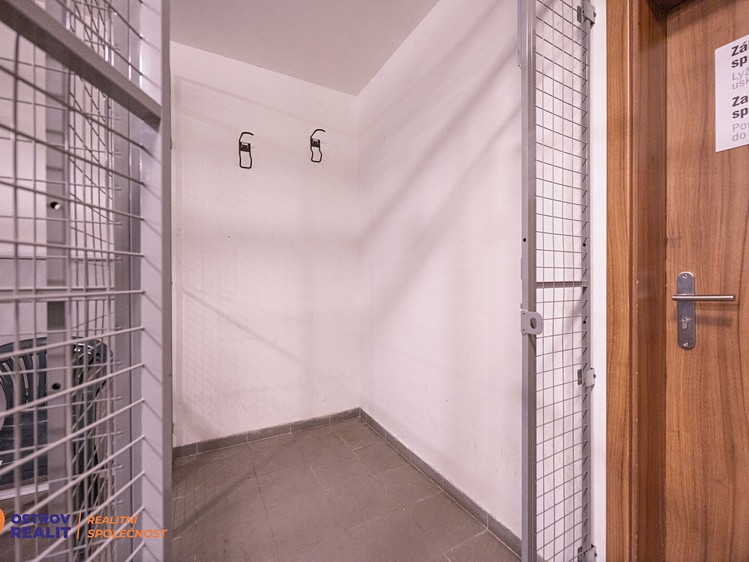 Prodej komerčního prostoru, 41 m² (19 z 24)