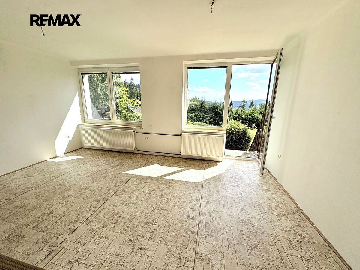 Prodej rodinného domu 135 m², pozemek 91 m² – fotografie 2