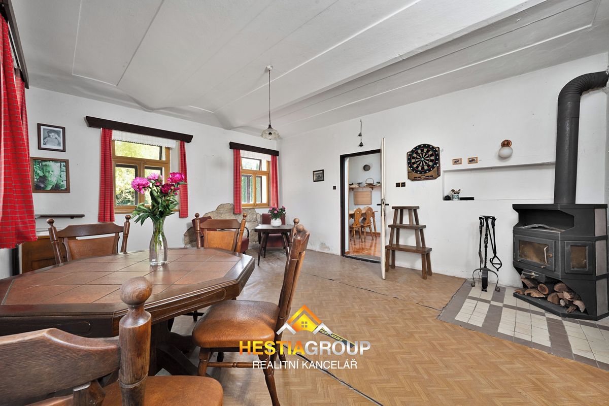 Prodej rodinného domu 120 m², pozemek 1726 m² – fotografie 4