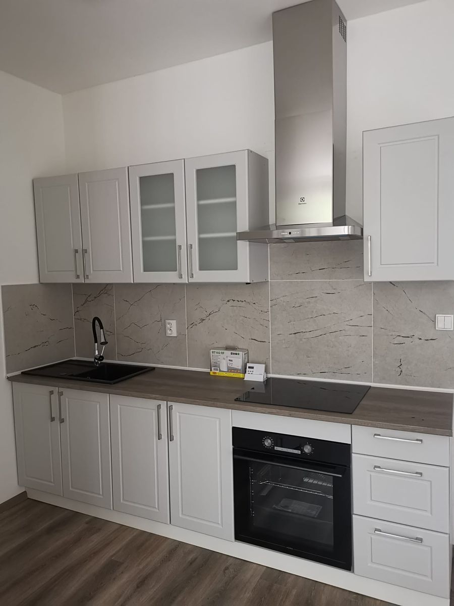 Pronájem bytu 2+kk 52 m² – fotografie 2
