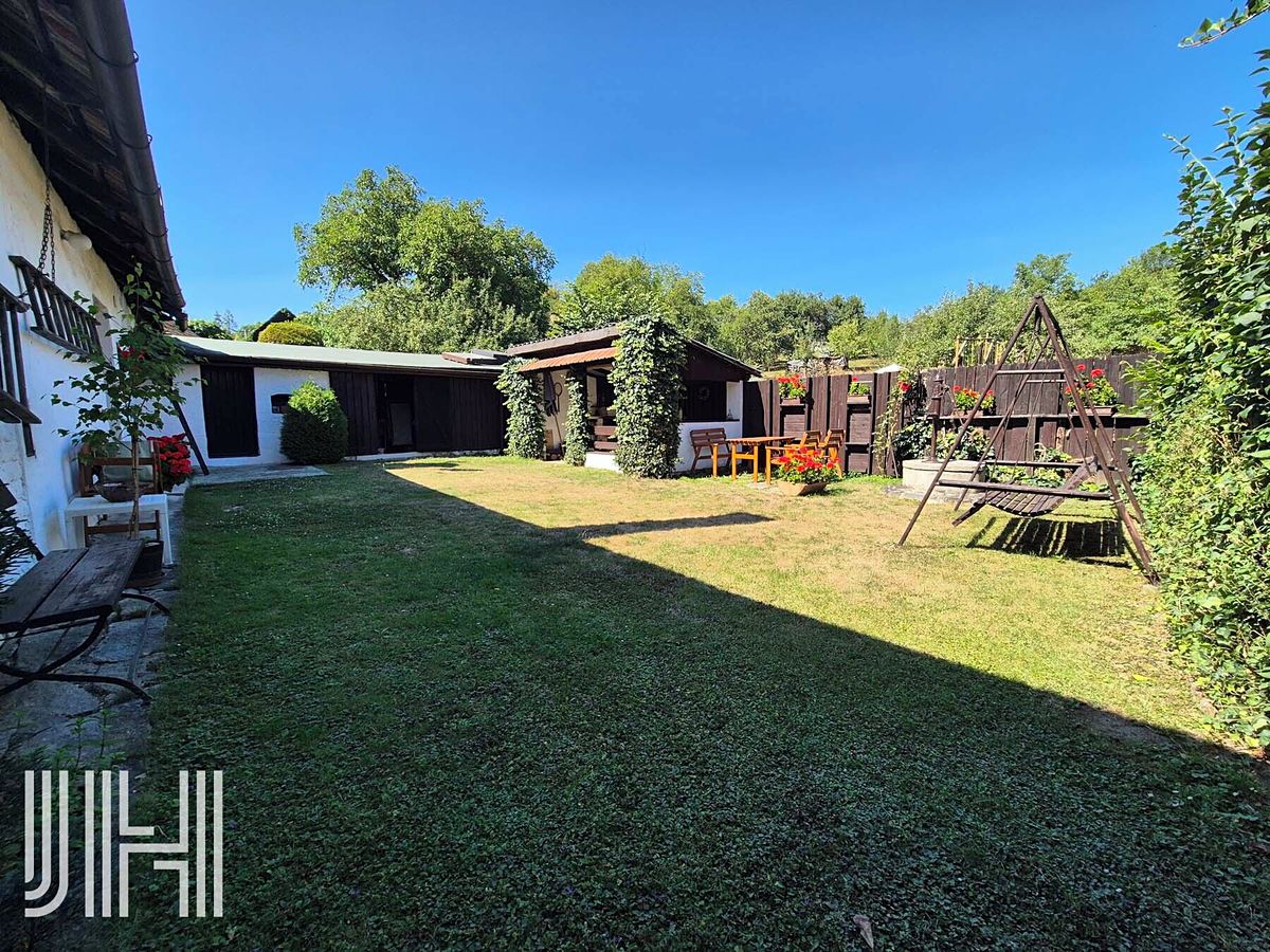 Prodej rodinného domu 108 m², pozemek 1850 m² – fotografie 2