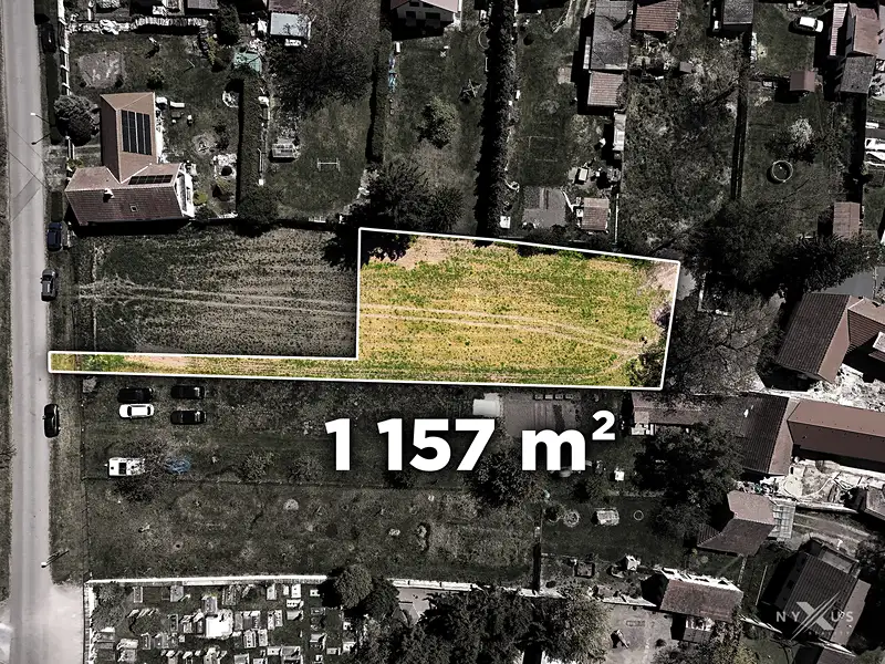 Prodej stavebního pozemku 2030 m², Chleby – náhled fotky 3