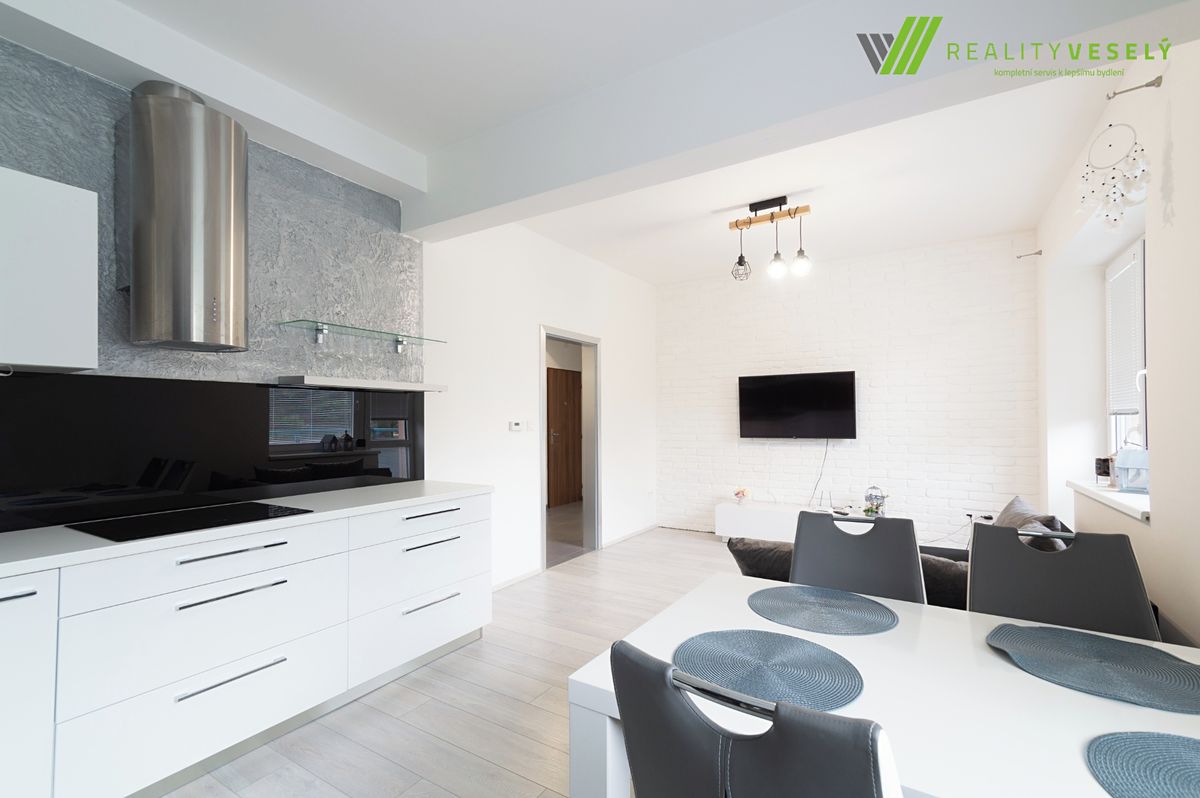 Pronájem bytu 2+kk 58 m²