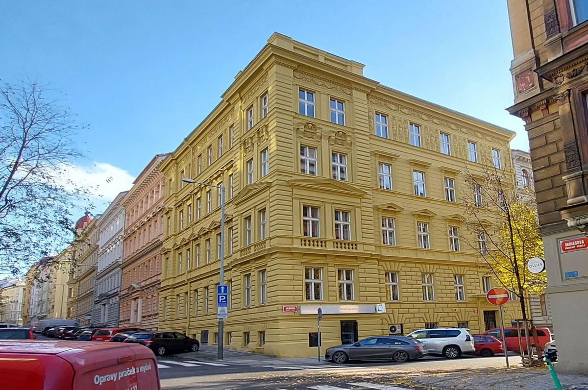 Pronájem bytu 3+kk 100 m²
